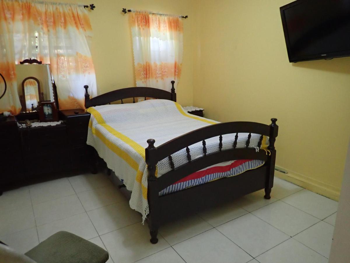 Urban Oasis Apartment Castries Bagian luar foto